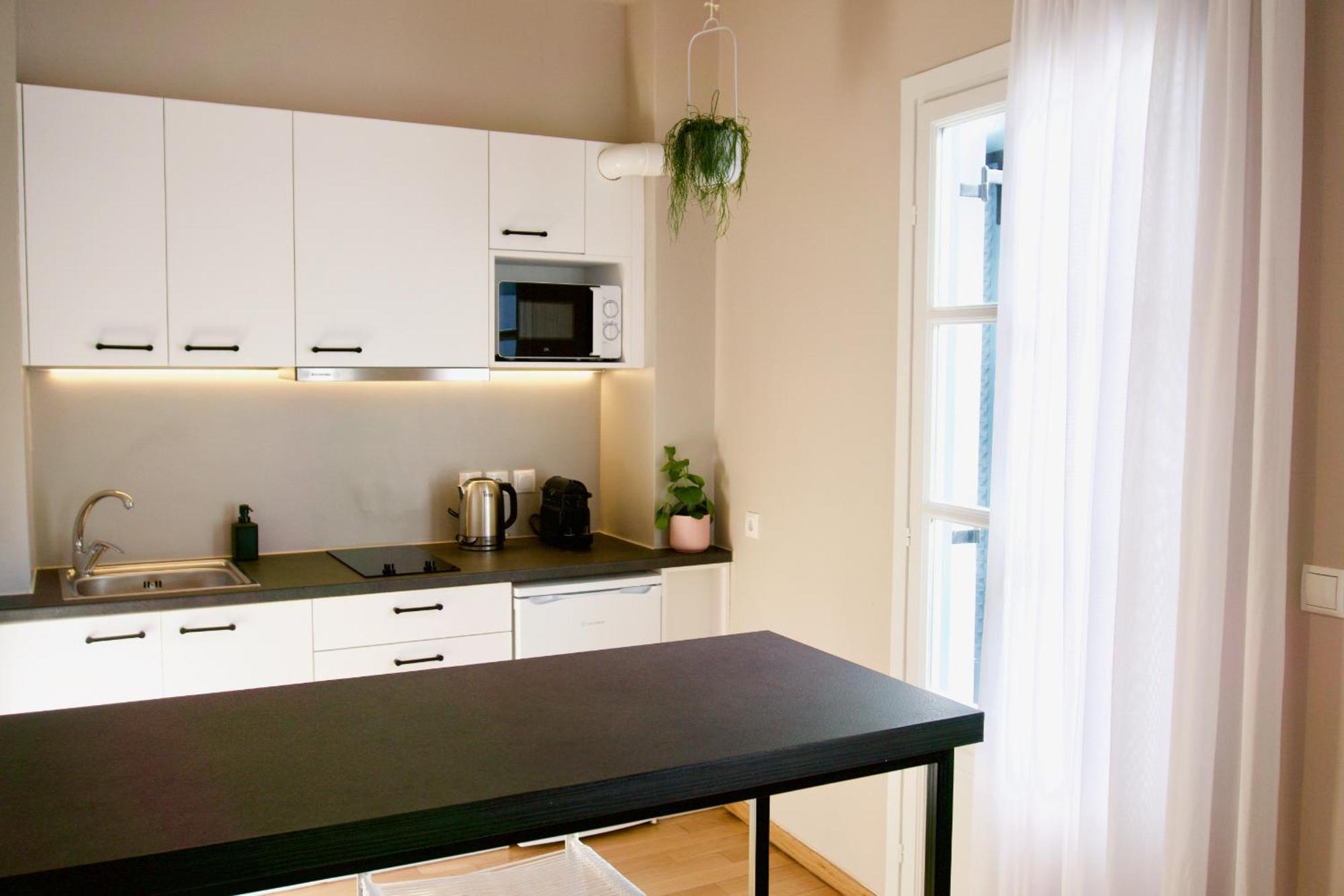 Syntagma Square: Amazing Cozy Studio - Whale أثينا المظهر الخارجي الصورة